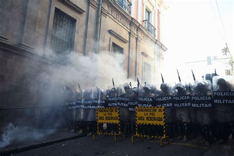 Bolivia coup attempt fails after military assault on presidential .